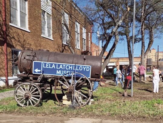 Amazing Turnout for Lela Latch Lloyd Museum Clean Up