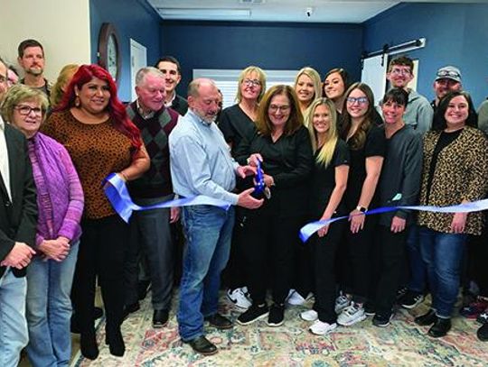 Cisco Chamber holds Ribbon Cutting for Complete Dental Care