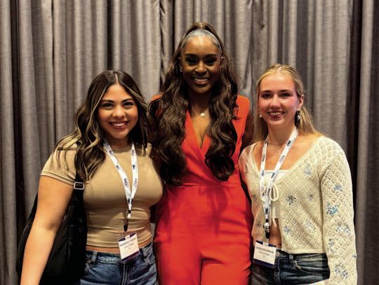 Cisco College Co-Editors Attend TIPA Convention, Net Sports Award