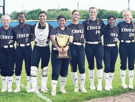 Cisco Lady Loboes Softball Team District 7-2A Champions