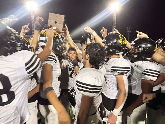 CISCO LOBOES ARE BI-DISTRICT CHAMPS