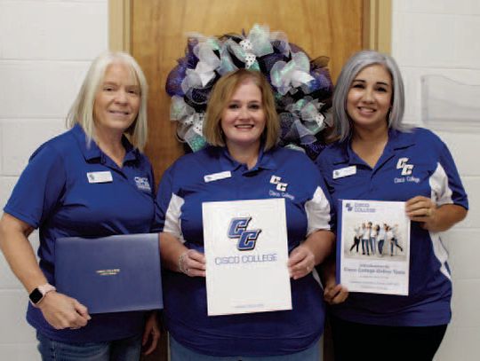Enrollment Officers, Counselors Super-Busy As Registration Underway at Cisco College