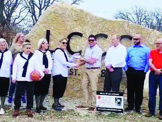 Granny Basketball Presents Check