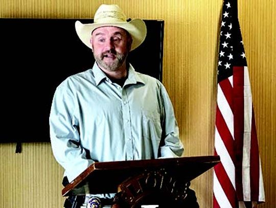 Lt. McDade speaks at Eastland Lions Club