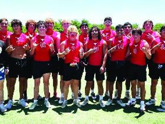 Maverick 7-on-7 qualify for State