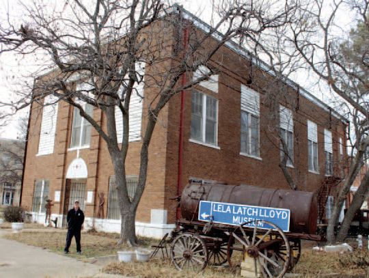 Prof. Caraway Plans to Make Cisco’s Lloyd History Museum His Life Work