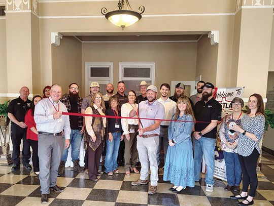 Ribbon Cutting held for new IT Business