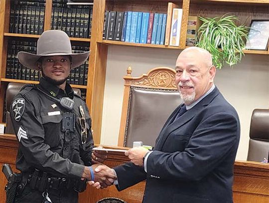 Sargent Michael Lewis presented Award