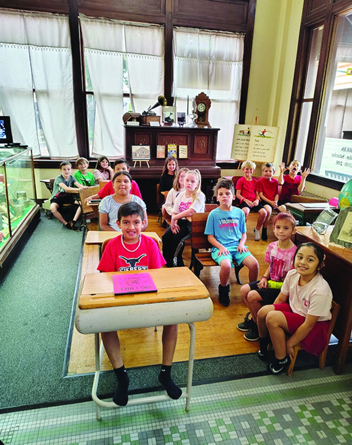 2nd Graders Tour County Museum