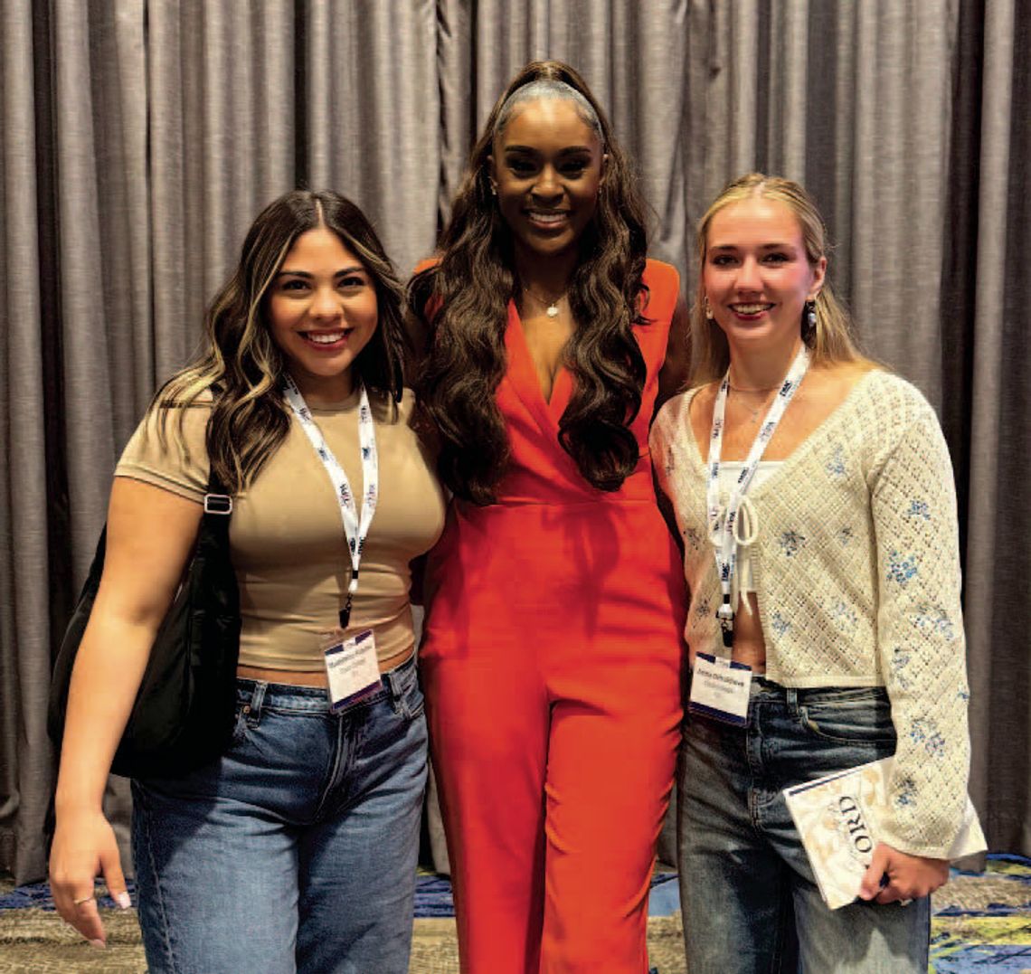 Cisco College Co-Editors Attend TIPA Convention, Net Sports Award Cisco College Co-Editors Attend TIPA Convention, Net Sports Award