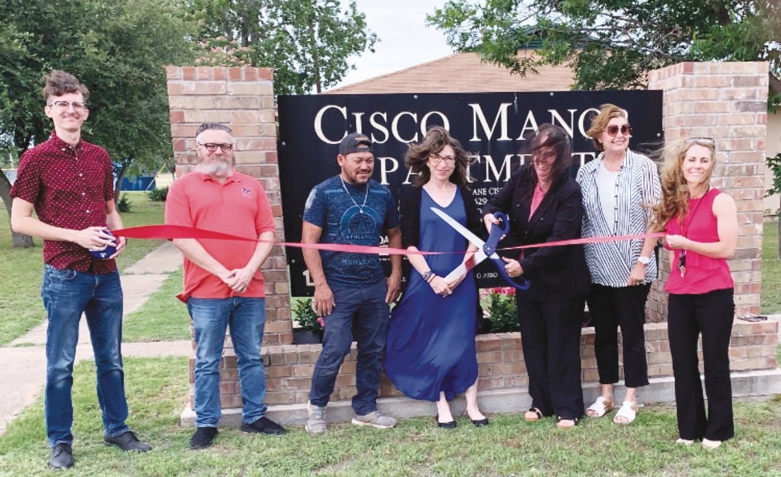 CISCO MANOR APARTMENTS