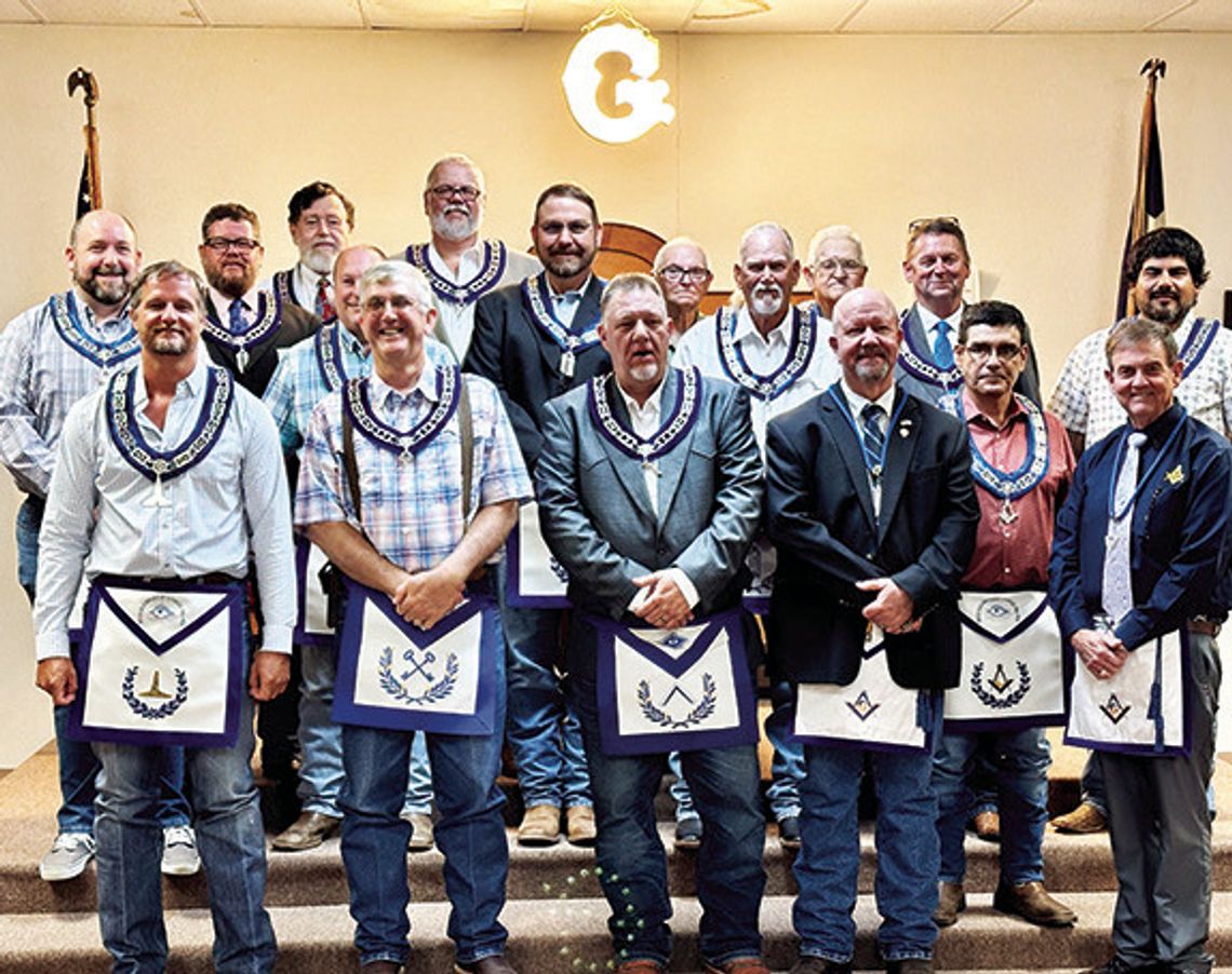 MASONIC DISTRICT 73 INSTALLS OFFICERS