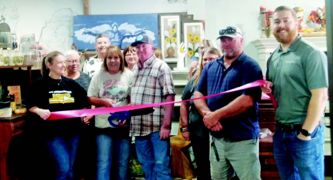 Ribbon Cutting for Vintage 1306 Antique Market