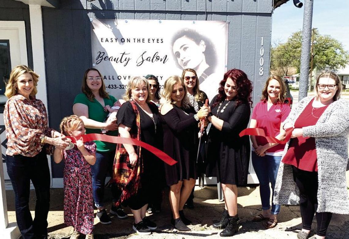 Ribbon Cutting held for New Business