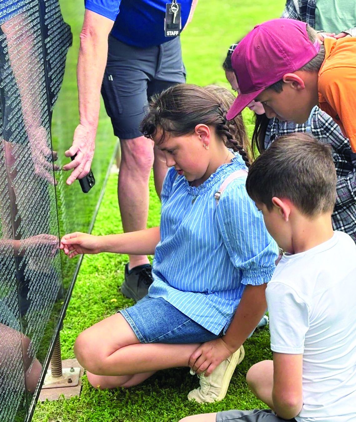 The Wall That Heals: A Time to Reflect, Remember, Honor, Learn